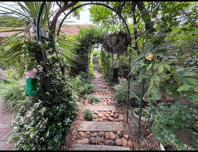 3 BEDROOM HOUSE FOR SALE IN VAN RIEBEECK PARK